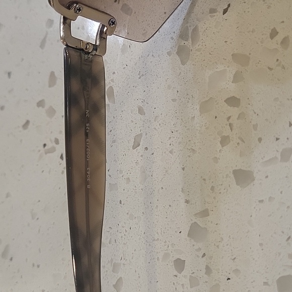 Burberry 3043 1084/11 Sunglasses - Picture 4 of 7